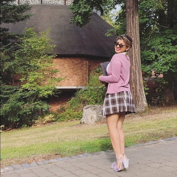 Meet your Posher, Jasmine - Picture 2 of 5